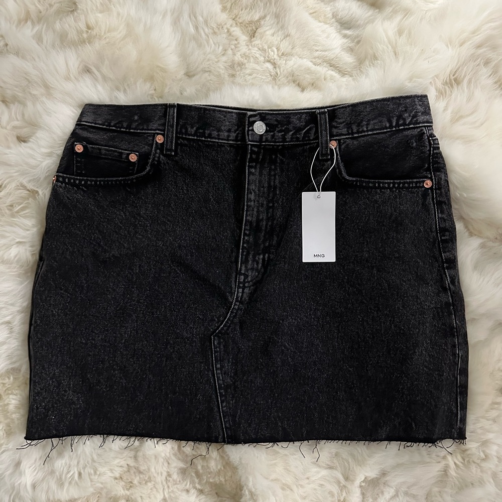 New with tags XXL black denim skirt